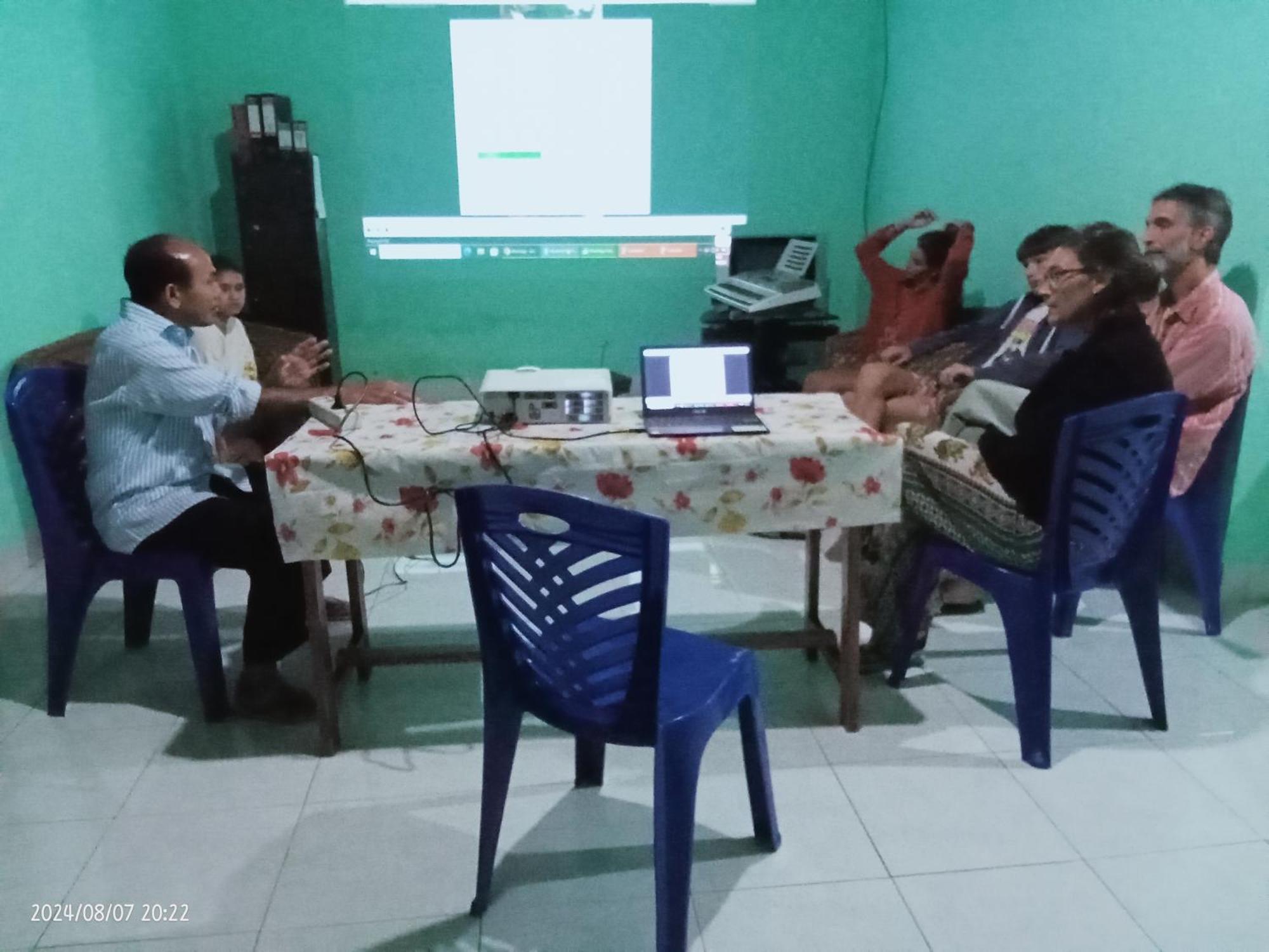 Petra Homestay Bangka Leda Ruteng Exterior photo